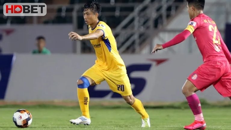 Tien Ve Tan Cong La Nhung Nguoi Choi Cao Nhat Chi Sau Hang Cong