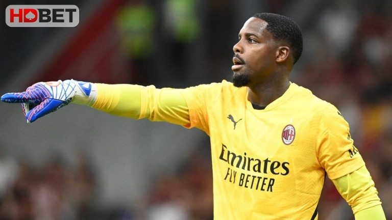 Mike Maignan Thu Linh Khung Go Ac Milan Va Tuyen Phap