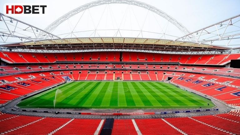 San Van Dong Wembley Anh 90 000 Cho Ngoi